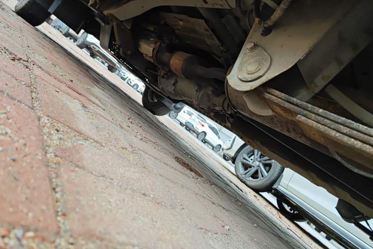 Used Wuling Rongguang 2011 1.2L Base Version Chassis Rear Left