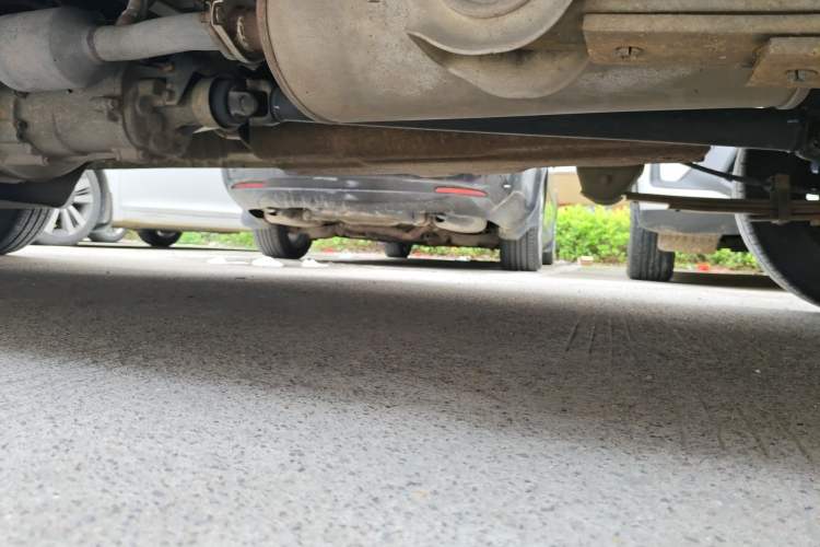 Used Wuling Rongguang 2011 1.2L Base Version Chassis Rear Left