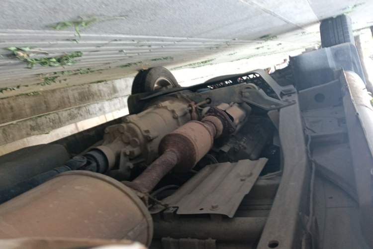 Used Wuling Rongguang 2011 1.2L Base Version Chassis Rear Left