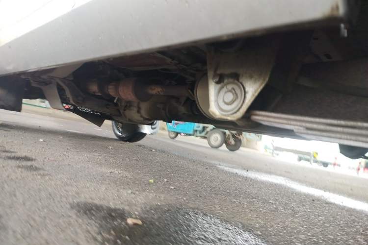 Used Wuling Rongguang 2011 1.2L Comfort Model Chassis Rear Left