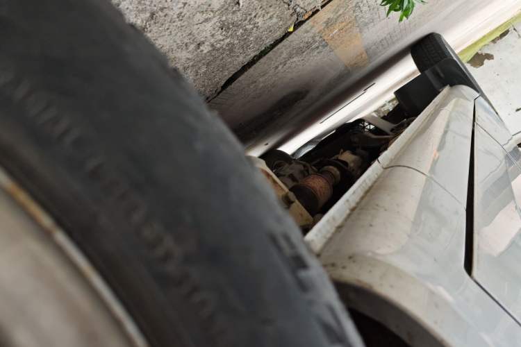 Used Wuling Rongguang 2011 1.2L Base Version Chassis Rear Left