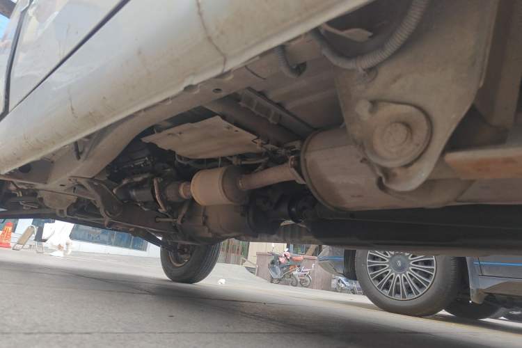 Used Wuling Rongguang 2011 1.2L Base Version Chassis Rear Left