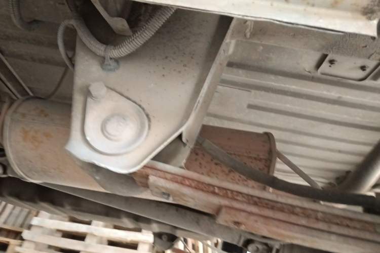 Used Wuling Rongguang 2011 1.2L Base Version Chassis Rear Left