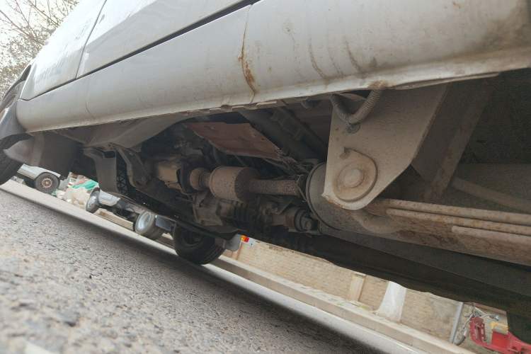 Used Wuling Rongguang 2011 1.2L Base Version Chassis Rear Left