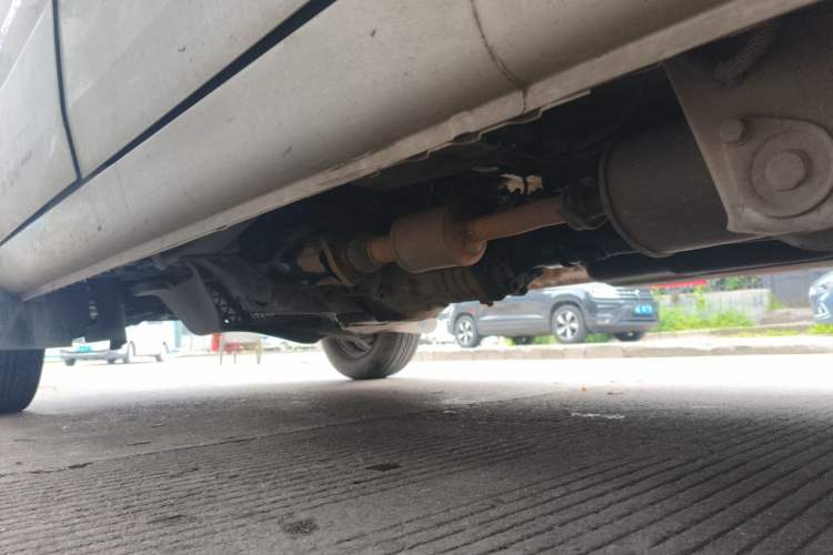 Used Wuling Rongguang 2011 1.2L Base Version Chassis Rear Left