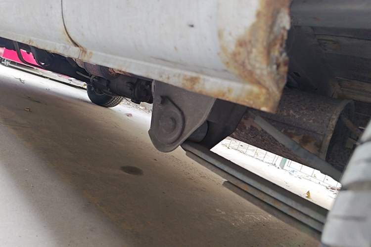 Used Wuling Rongguang 2011 1.2L Base Version Chassis Rear Left