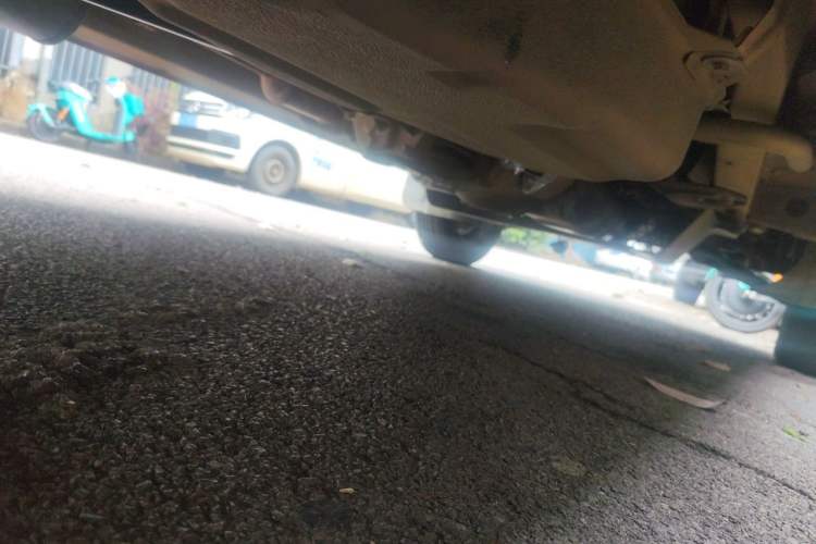 Used Wuling Rongguang 2011 1.2L Base Version Chassis Rear Right