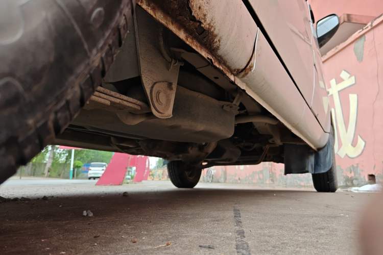 Used Wuling Rongguang 2011 1.2L Base Version Chassis Rear Right