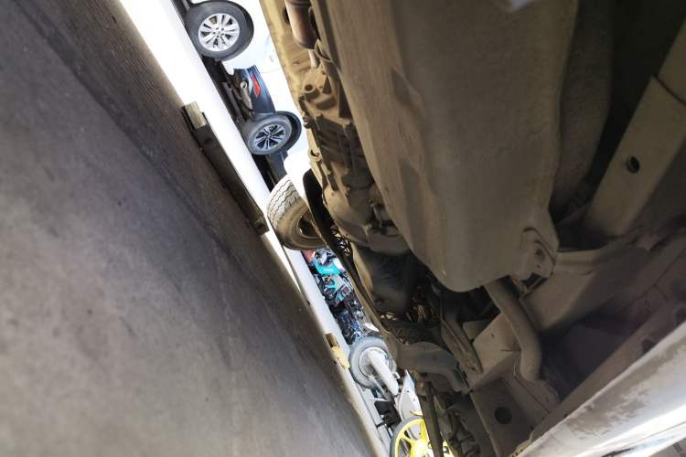 Used Wuling Rongguang 2011 1.2L Base Version Chassis Rear Right