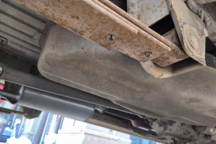 Used Wuling Rongguang 2011 1.2L Standard Version Chassis Rear Right