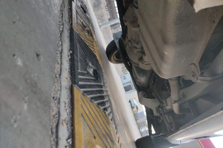 Used Wuling Rongguang 2011 1.2L Base Version Chassis Rear Right