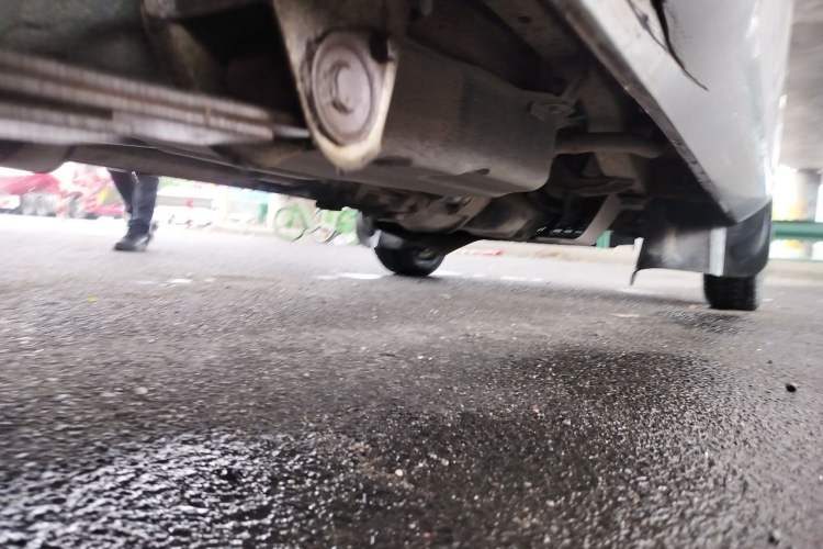 Used Wuling Rongguang 2011 1.2L Comfort Model Chassis Rear Right