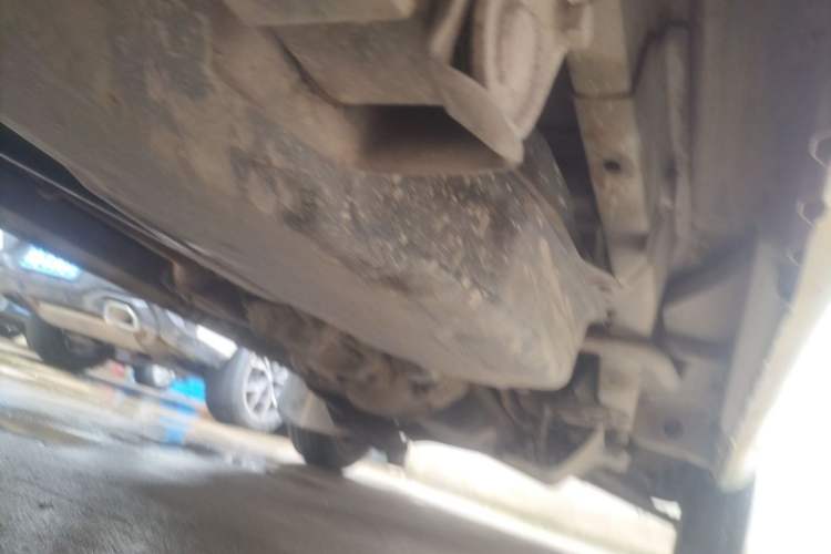 Used Wuling Rongguang 2011 1.2L Comfort Model Chassis Rear Right