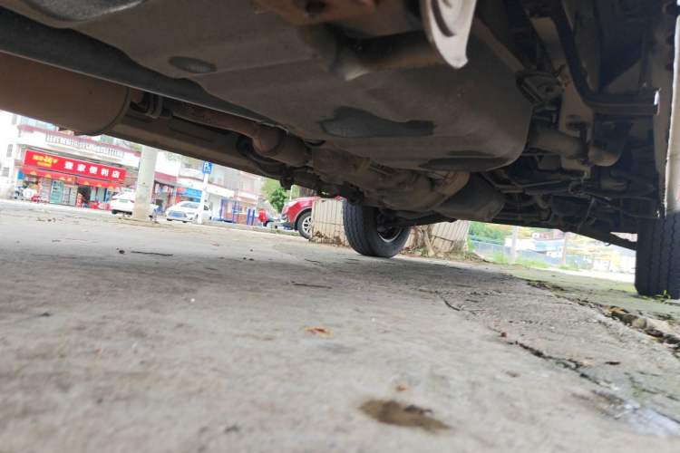 Used Wuling Rongguang 2011 1.2L Standard Version Chassis Rear Right