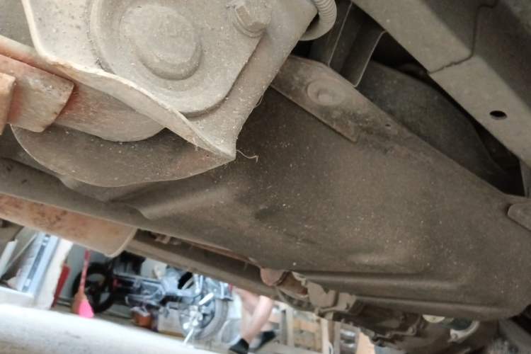Used Wuling Rongguang 2011 1.2L Base Version Chassis Rear Right