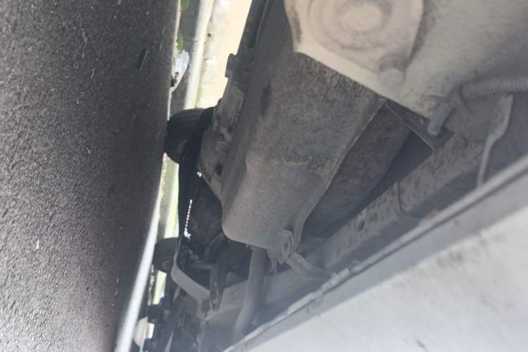 Used Wuling Rongguang 2011 1.2L Comfort Model Chassis Rear Right