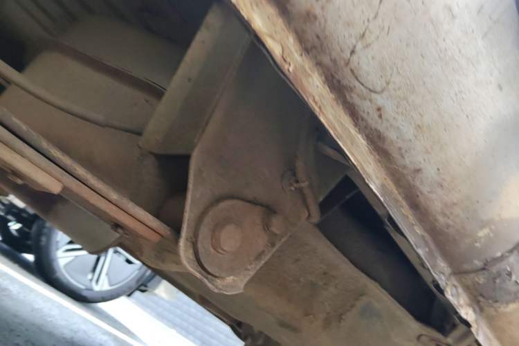 Used Wuling Rongguang 2011 1.2L Base Version Chassis Rear Right