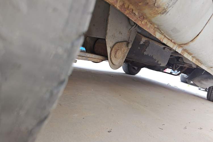Used Wuling Rongguang 2011 1.2L Base Version Chassis Rear Right