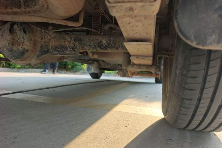 Used Wuling Rongguang 2011 1.2L Comfort Model Chassis Rear Right