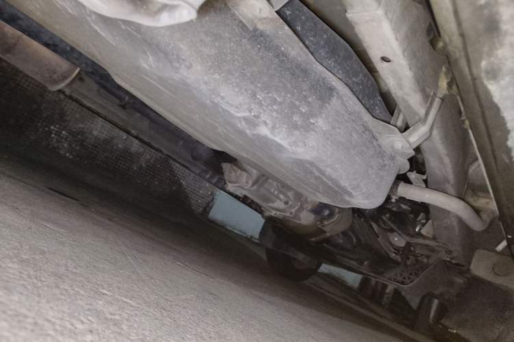 Used Wuling Rongguang 2011 1.2L Standard Version Chassis Rear Right