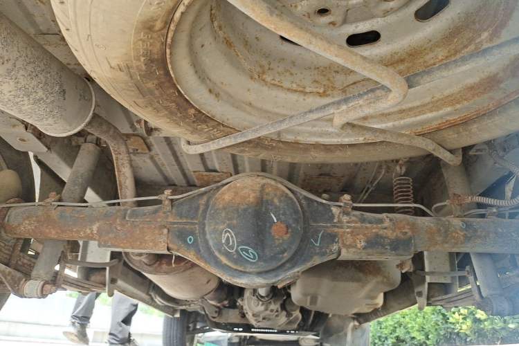 Used Wuling Rongguang 2011 1.2L Standard Version Chassis Rear