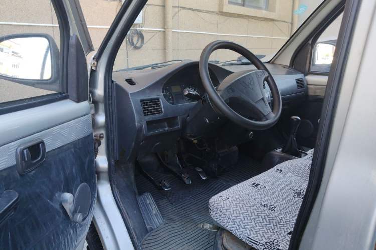 Used Wuling Rongguang 2011 1.5L Base Version Driver Seat