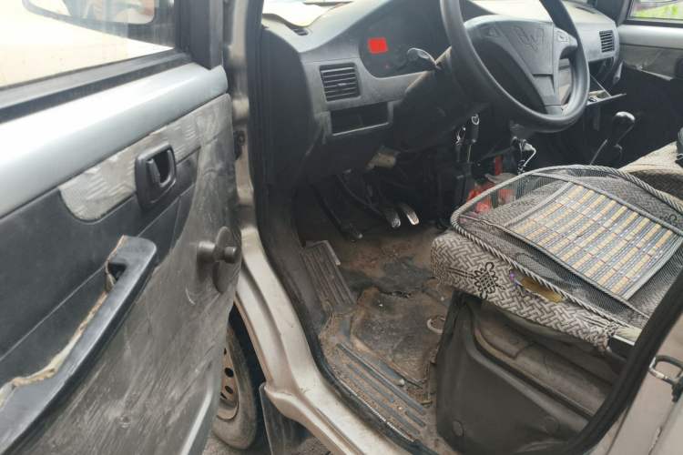 Used Wuling Rongguang 2011 1.2L Base Version Driver Seat