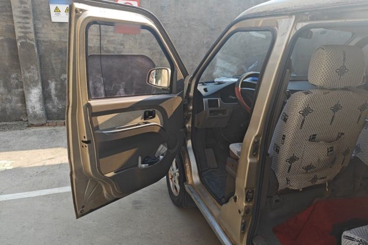 Used Wuling Rongguang 2011 1.2L Standard Version Driver Seat