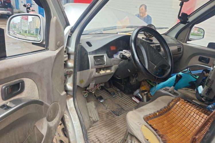 Used Wuling Rongguang 2011 1.2L Standard Version Driver Seat
