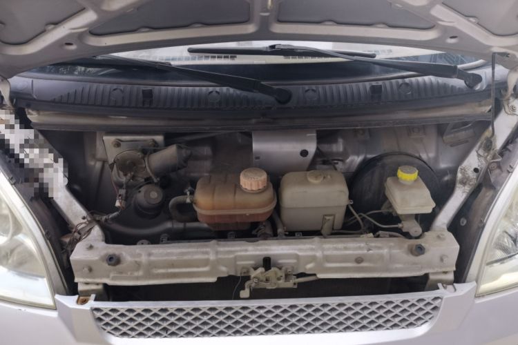 Used Wuling Rongguang 2011 1.2L Base Version Engine Bay