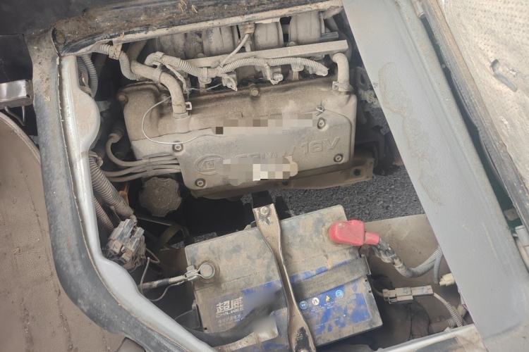 Used Wuling Rongguang 2011 1.2L Base Version Engine Bay