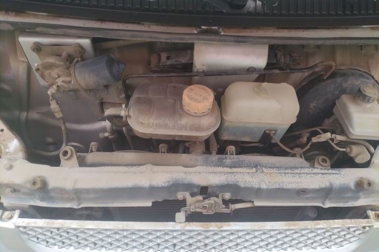 Used Wuling Rongguang 2011 1.2L Comfort Model Engine Bay
