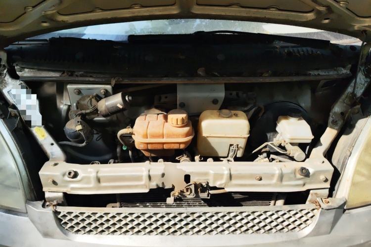 Used Wuling Rongguang 2011 1.2L Base Version Engine Bay