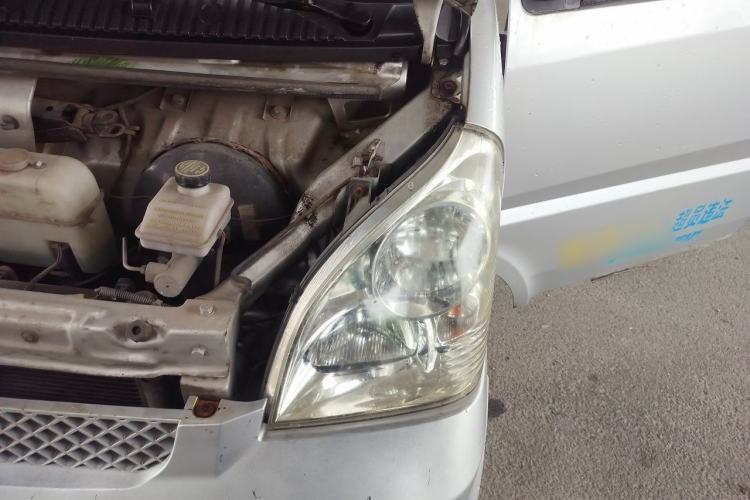 Used Wuling Rongguang 2011 1.2L Comfort Model Engine Bay Left