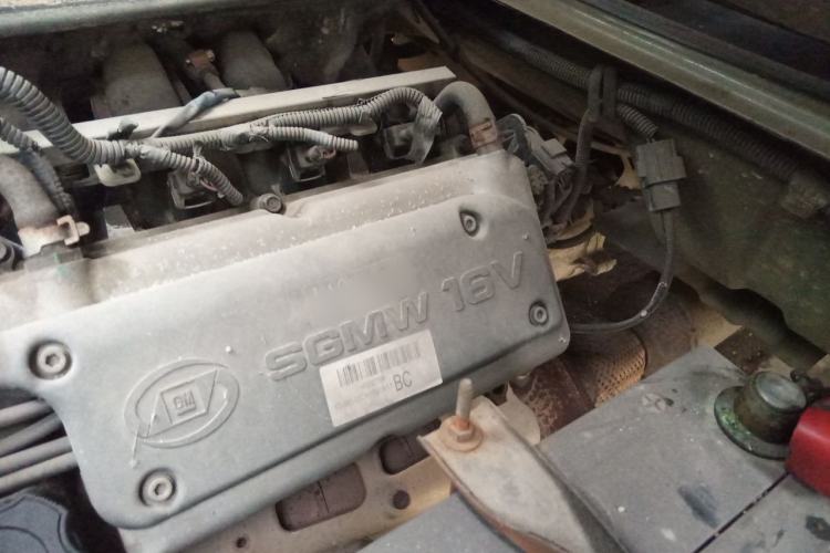 Used Wuling Rongguang 2011 1.2L Base Version Engine Bay Left