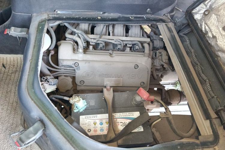 Used Wuling Rongguang 2011 1.2L Base Version Engine Bay Right