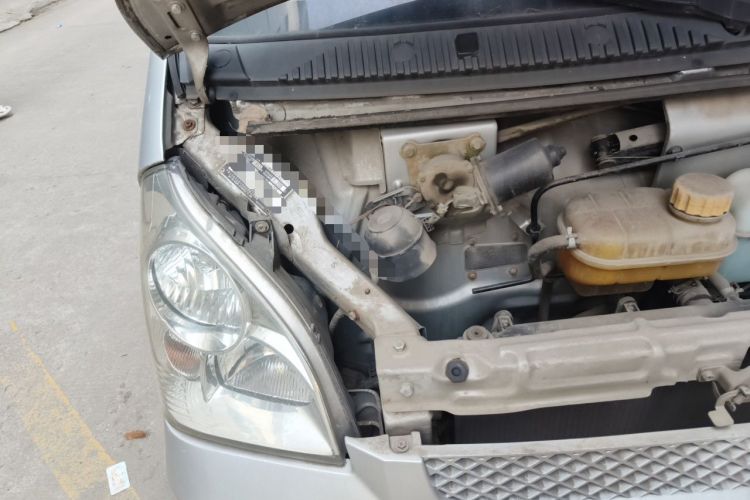 Used Wuling Rongguang 2011 1.2L Base Version Engine Bay Right