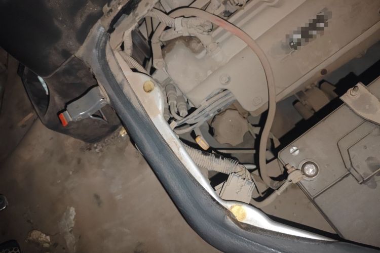 Used Wuling Rongguang 2011 1.2L Base Version Engine Bay Right