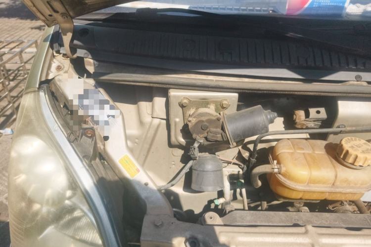 Used Wuling Rongguang 2011 1.2L Base Version Engine Bay Right