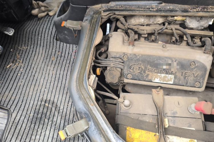 Used Wuling Rongguang 2011 1.2L Base Version Engine Bay Right
