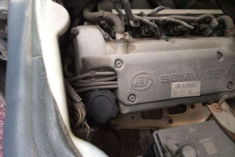 Used Wuling Rongguang 2011 1.2L Base Version Engine Bay Right