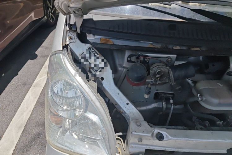 Used Wuling Rongguang 2011 1.2L Base Version Engine Bay Right