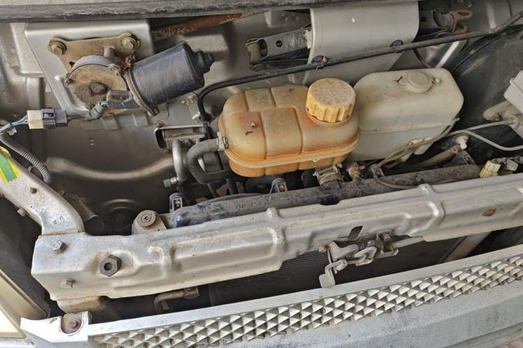 Used Wuling Rongguang  Engine Bay