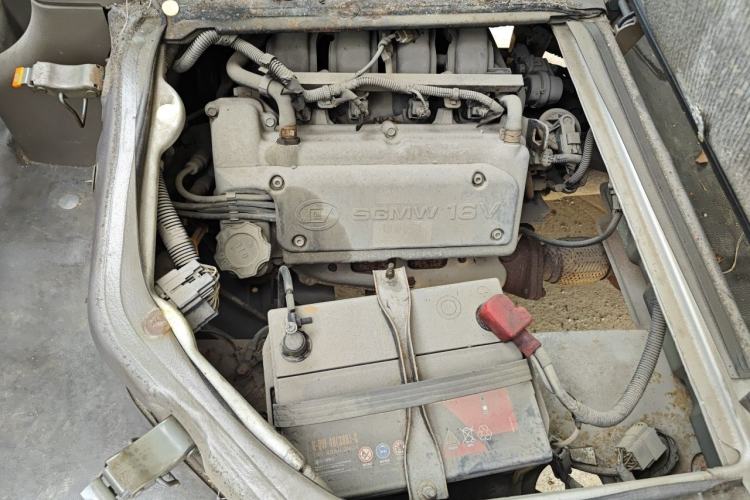 Used Wuling Rongguang 2011 1.2L Comfort Model Engine Bay