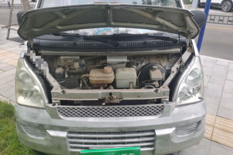 Used Wuling Rongguang 2011 1.2L Base Version Engine Bay