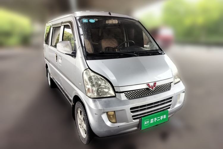 Used Wuling Rongguang 2011 1.2L Comfort Model Front Right 45 Deg