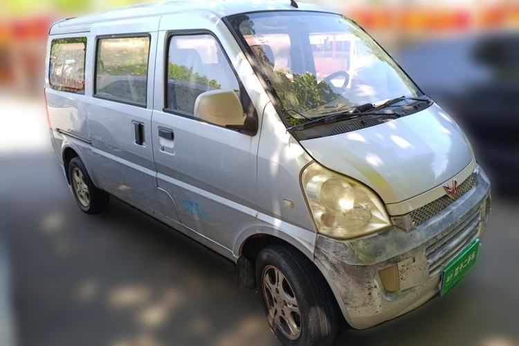 Used Wuling Rongguang 2011 1.5L Base Version Front Right 45 Deg