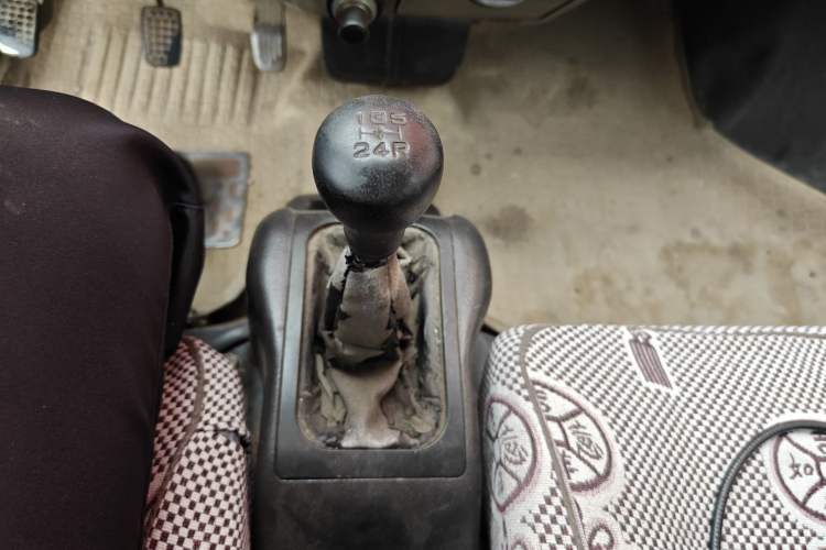 Used Wuling Rongguang 2011 1.2L Base Version Gear Lever