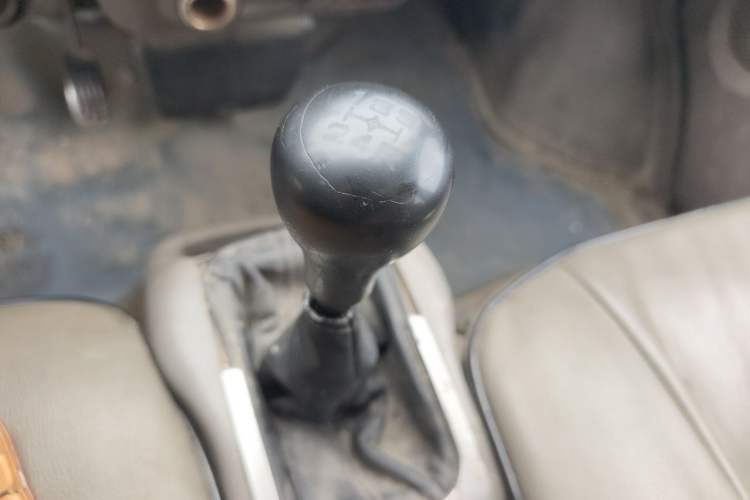 Used Wuling Rongguang 2011 1.2L Standard Version Gear Lever
