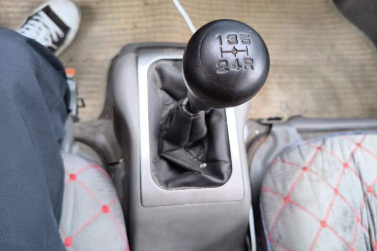 Used Wuling Rongguang 2011 1.2L Standard Version Gear Lever